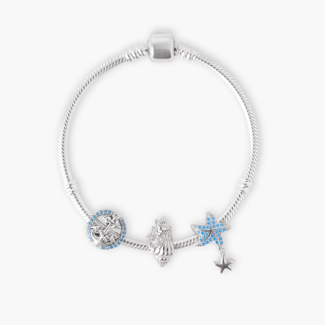Armband mit Charms Set BLUE OCEAN aus 925 Sterling-Silber, Flatlay – Charmerie