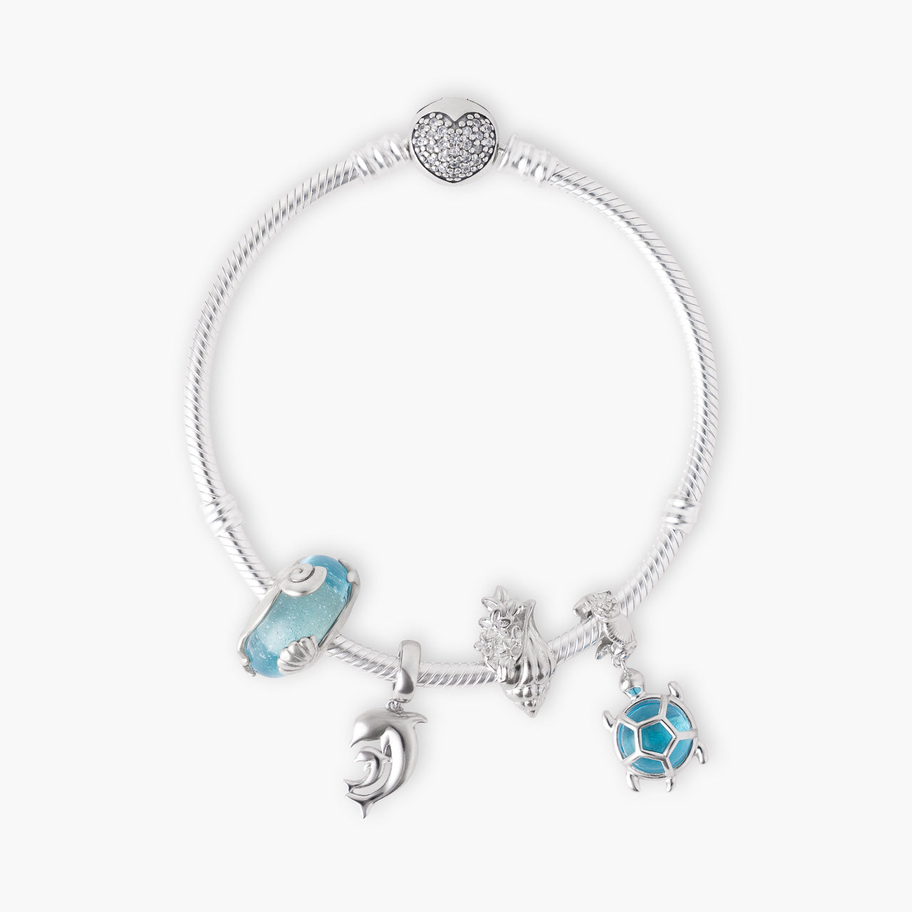 Armband mit Charms Set OCEAN LOVE aus 925 Sterling-Silber, Flatlay – Charmerie