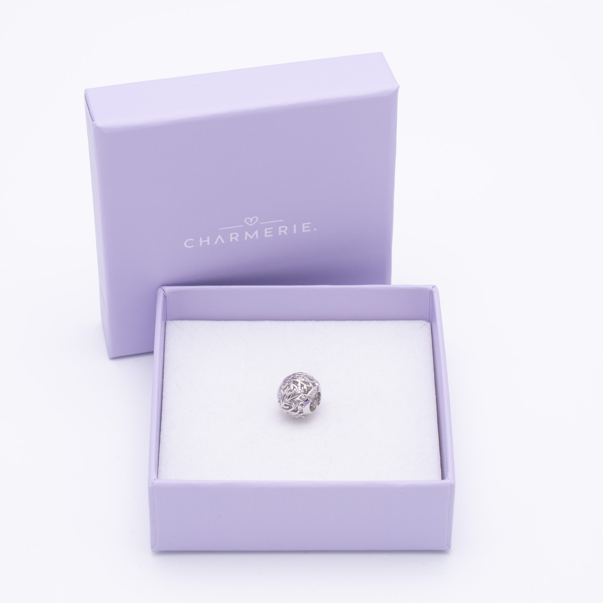 Filigraner Blätter Charm in Kugelform aus 925 Sterling-Silber in Charmerie Geschenkbox