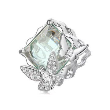 Smaragdgrüner Kristall Charm mit Schmetterlingen aus 925 Sterling-Silber – Charmerie