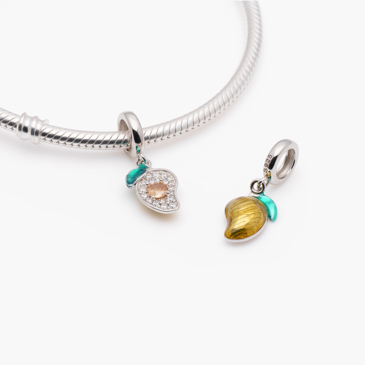 Tropischer Mango Charm Anhänger